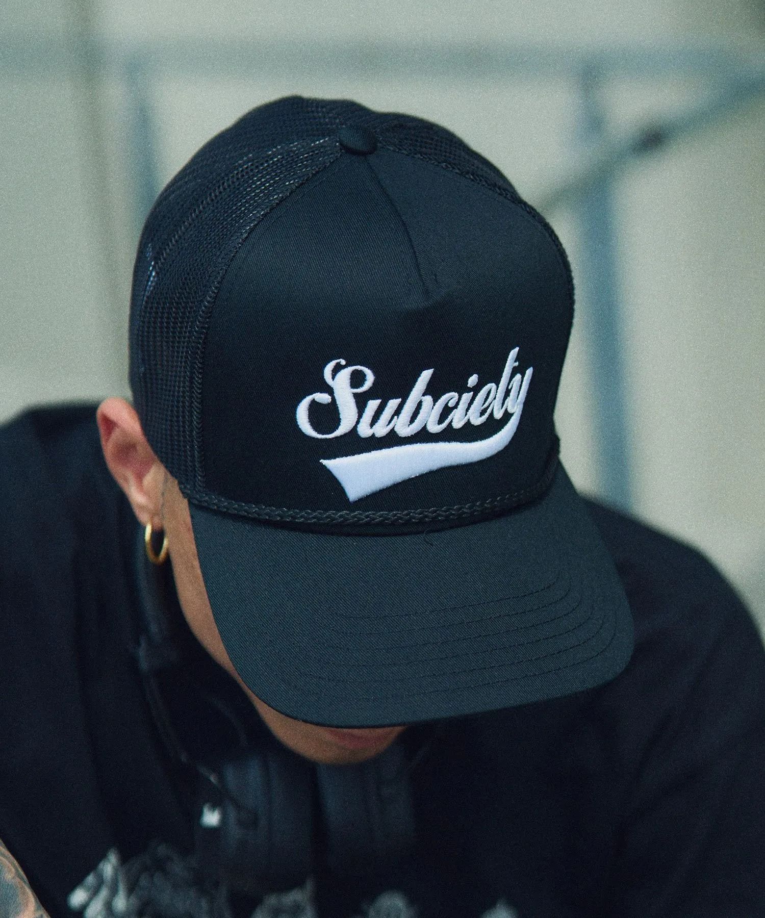 Embroidery mesh cap