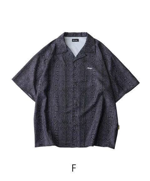 Essential open collar shirt