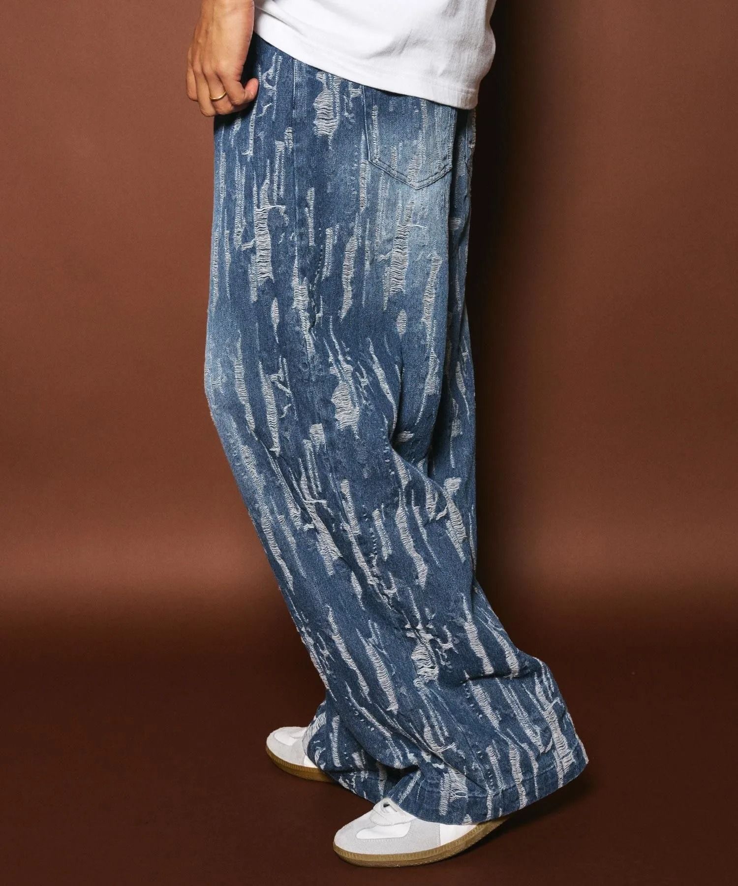 Splited denim pants