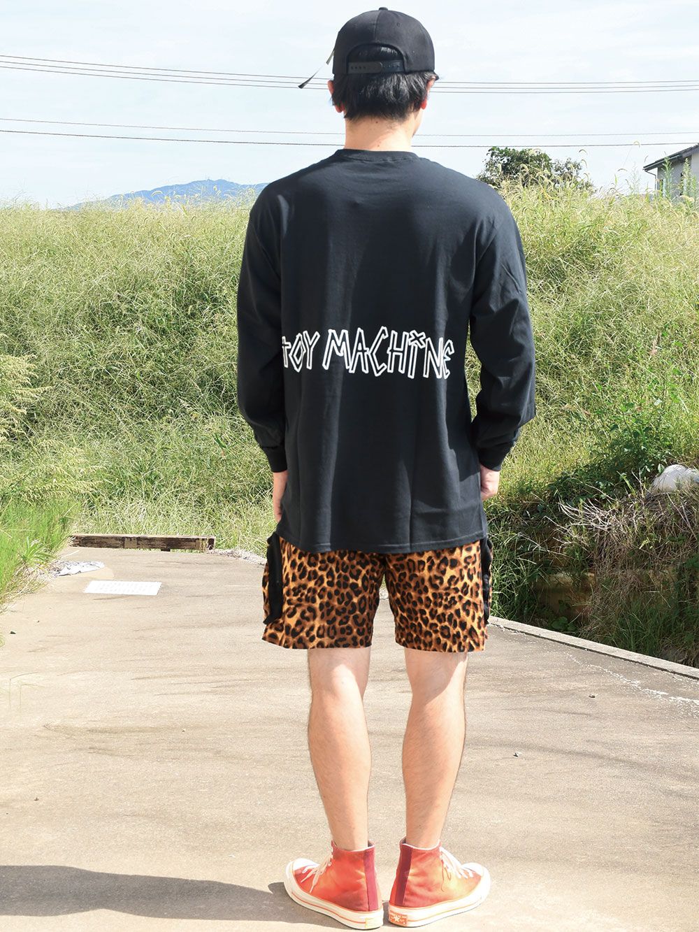 TOYMONSTER CAT EMBROIDERY LONG-TEE