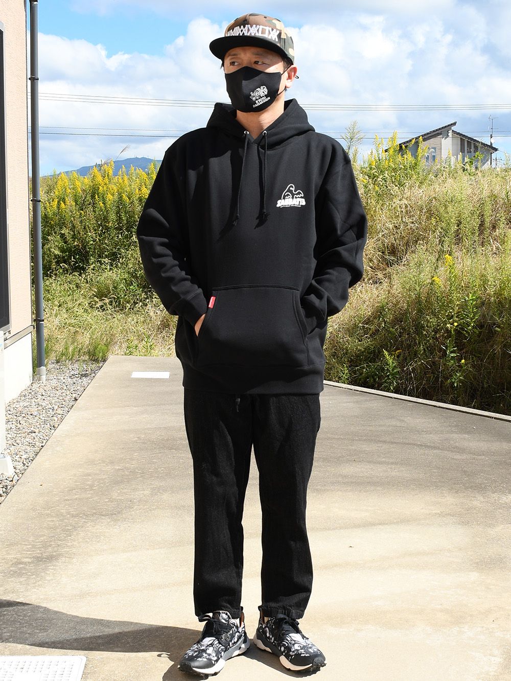 SPOOK LOGO-HOODIE