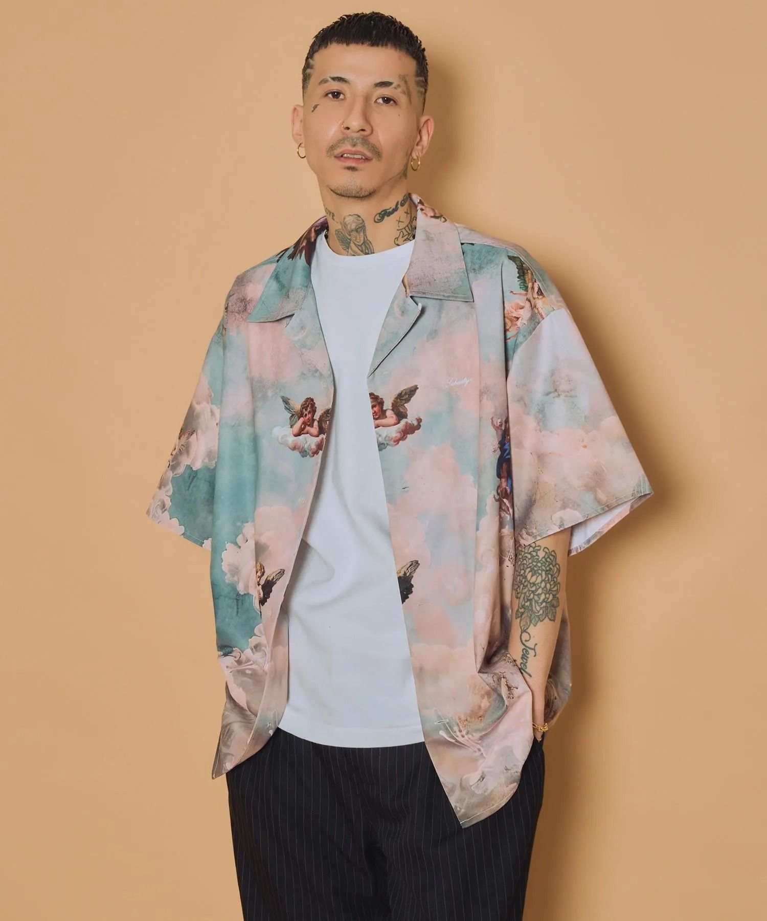 Essential open collar shirt