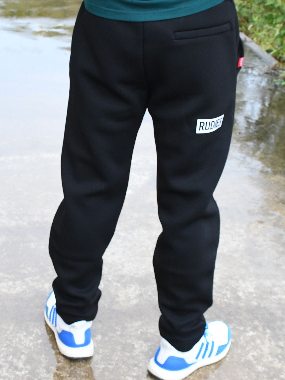 CURVY SWEAT-PANTS