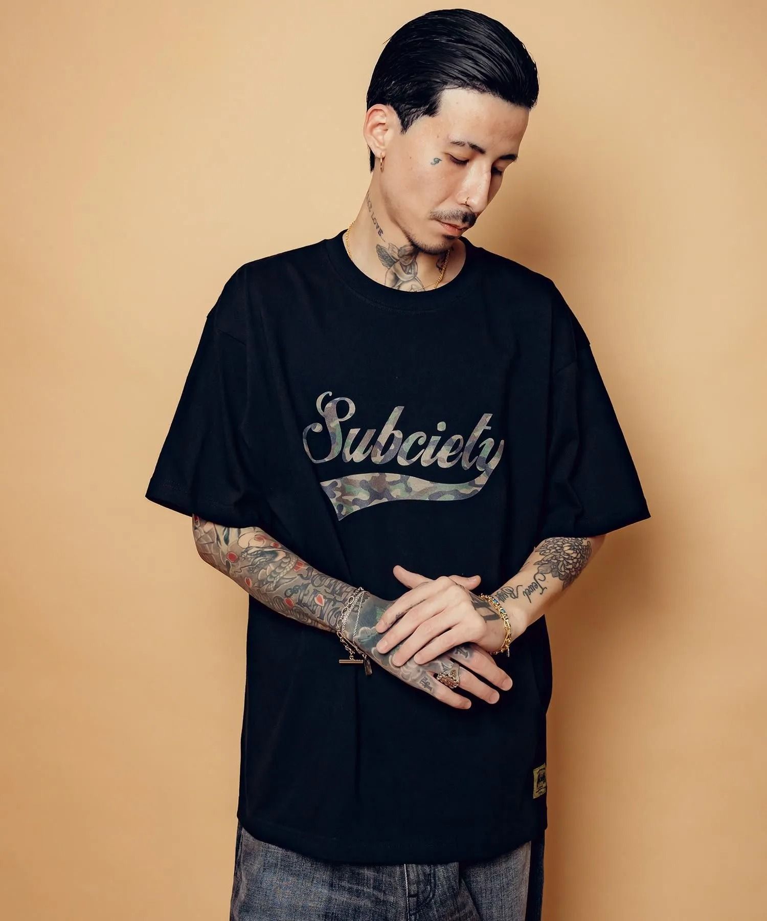 Various glorious tee