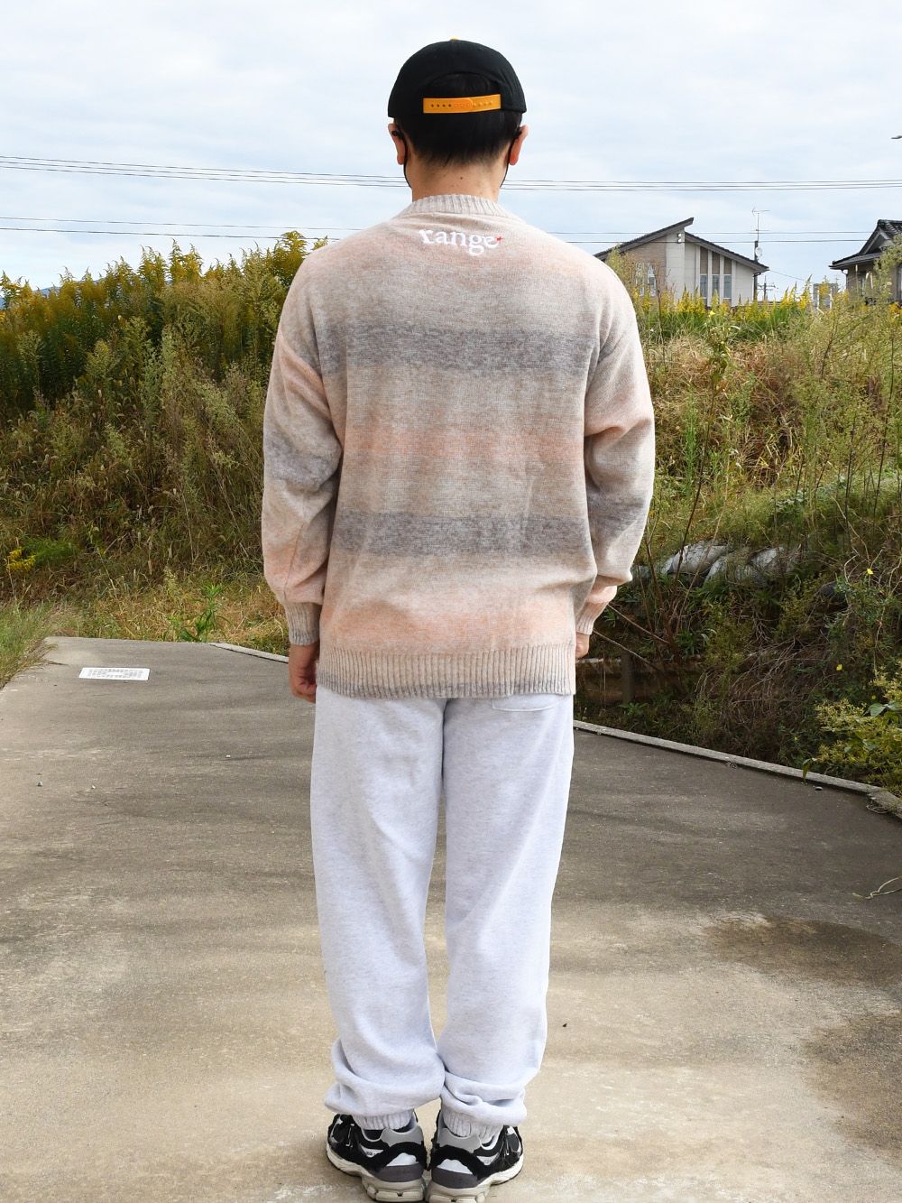 rg pastel boarder knit