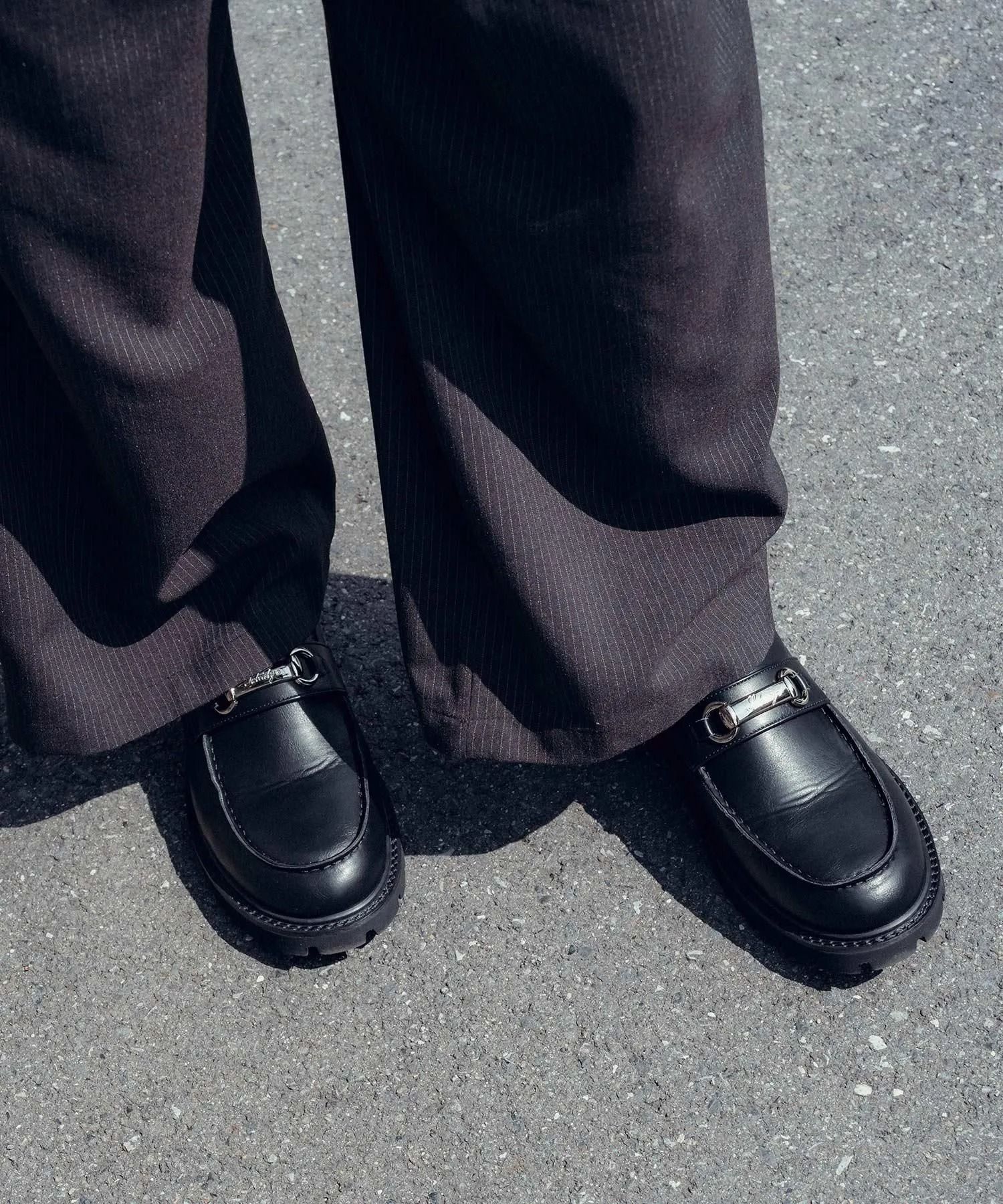 Metal plate loafers