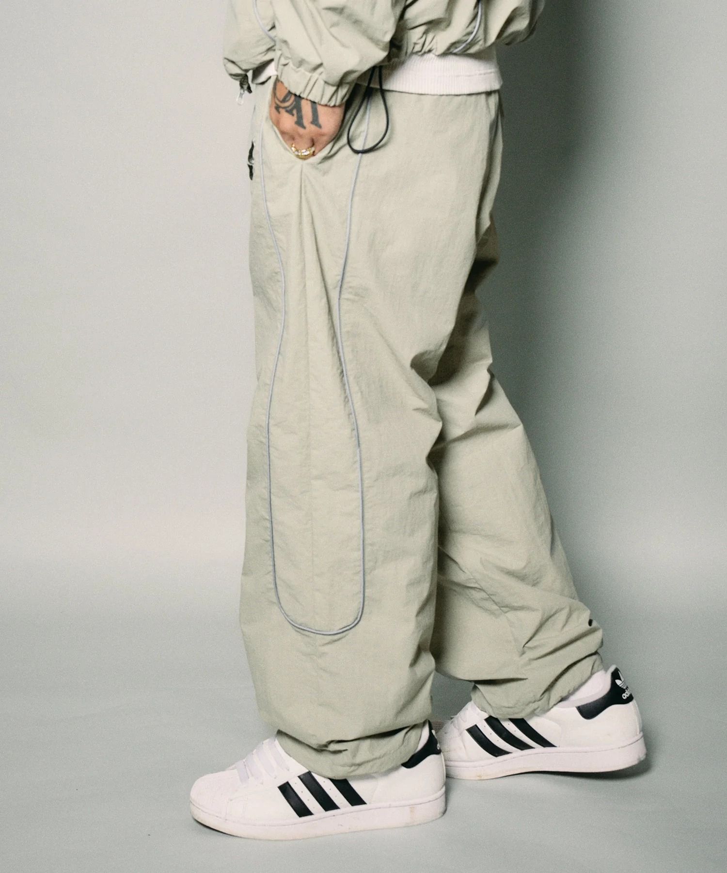 Reflective piping nylon pants