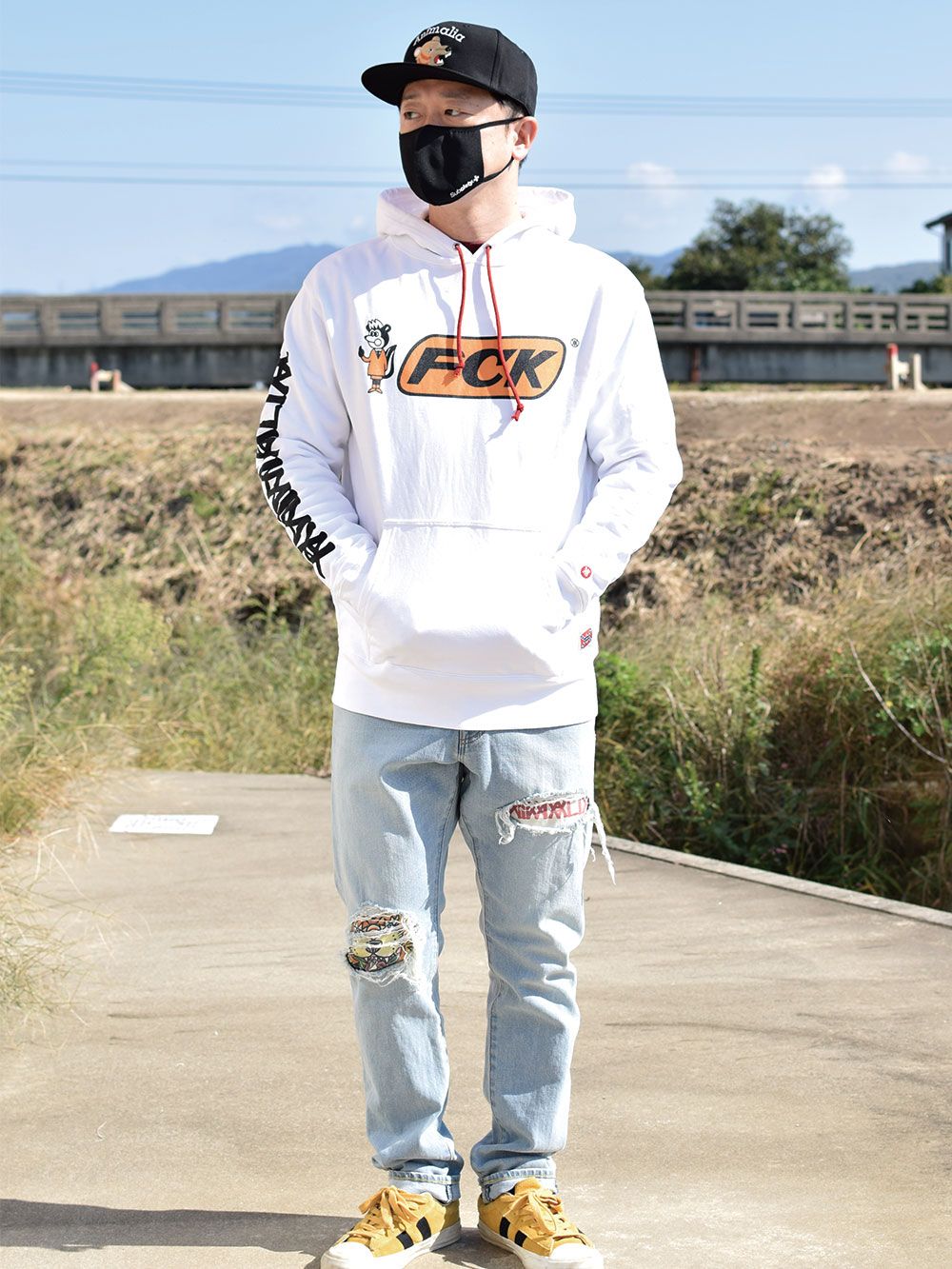 ANIMALIA　アニマリア　パーカー　サイズL　フーディー　デカロゴ　古着 UNISEX】レタリングロゴフーディ（パーカー）｜Anui（アニュイ