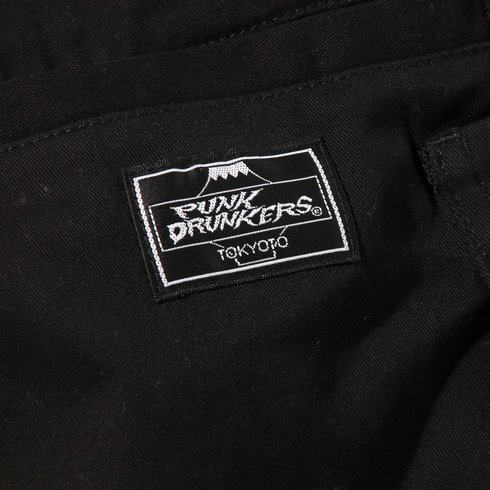 四角ロゴカーゴショーツ