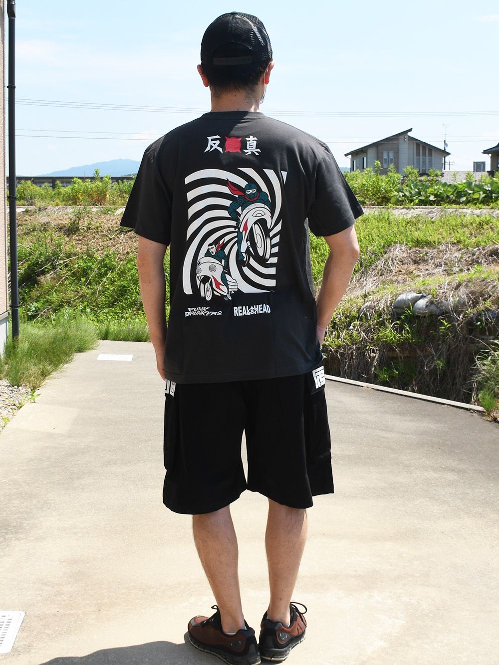 泣く子も黙るREAL PUNKS！