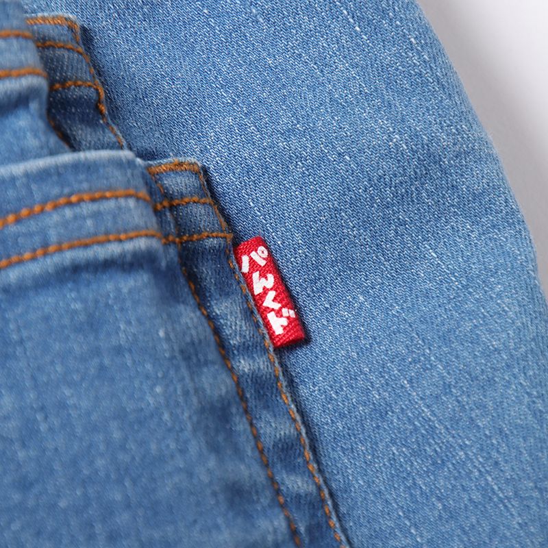WバーガーとWポケットのセットのデニムパンツ