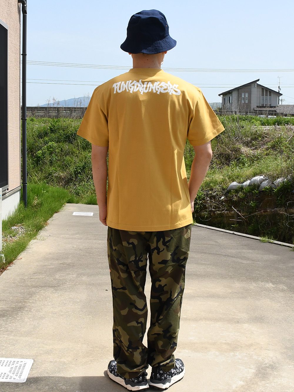 狂った国へぶっ飛べます！
