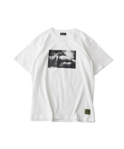 intimate room tee