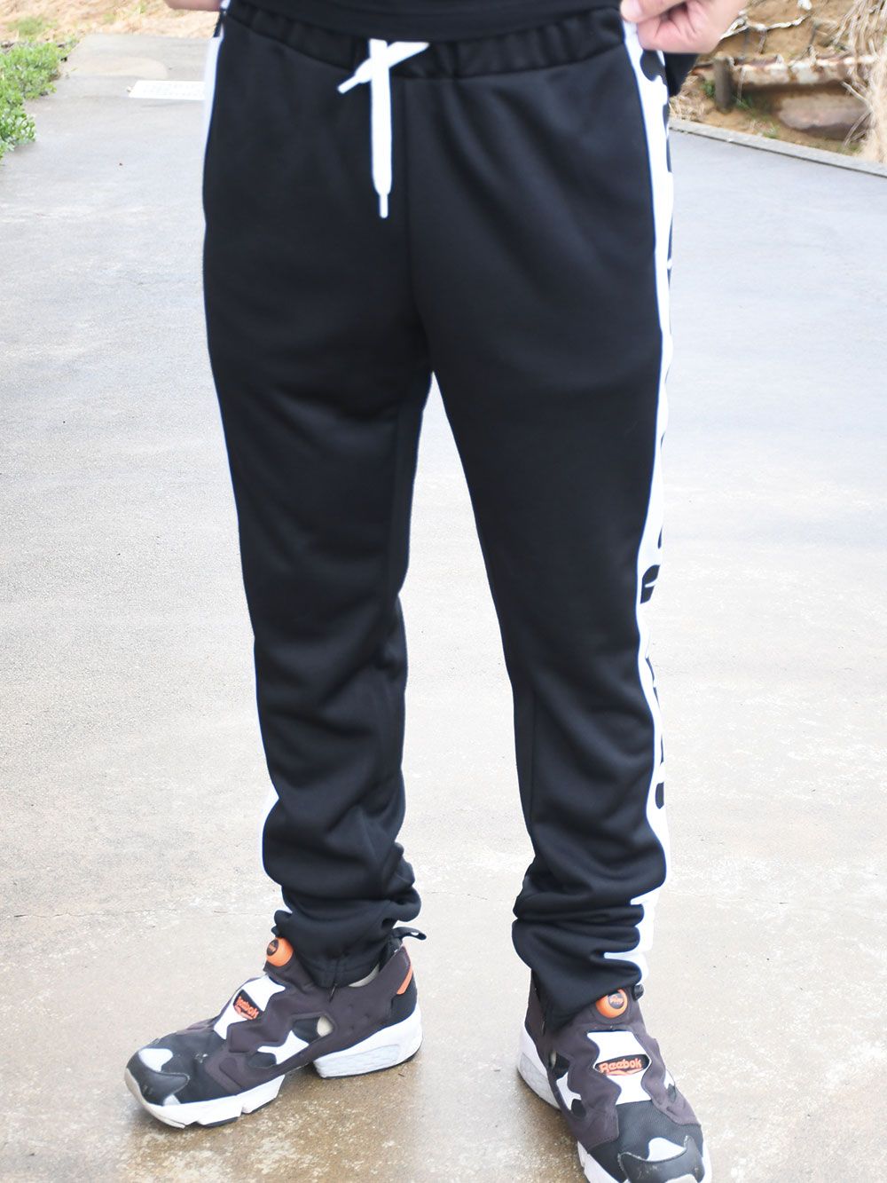 JOGGING PANTS : MISFIT