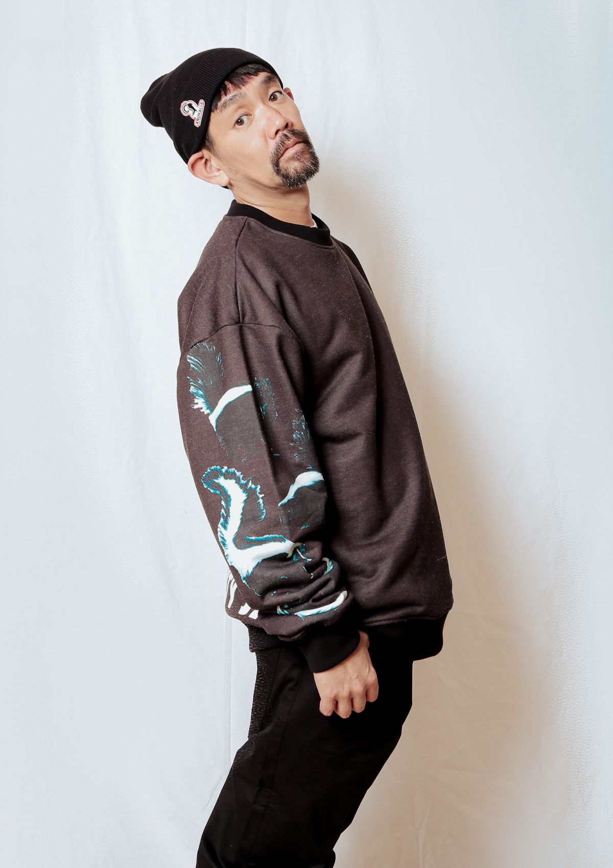 PATTERNED ALL OVER CREW - Skunks
