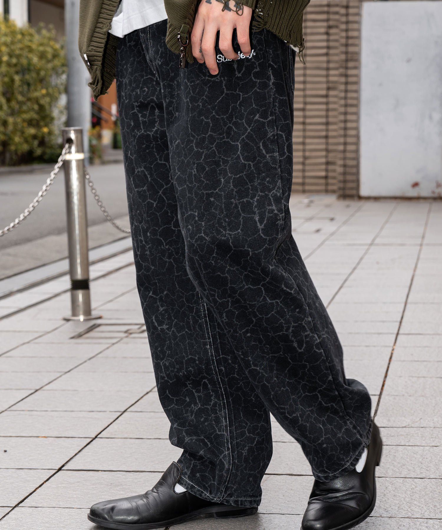 Laser processed denim pants