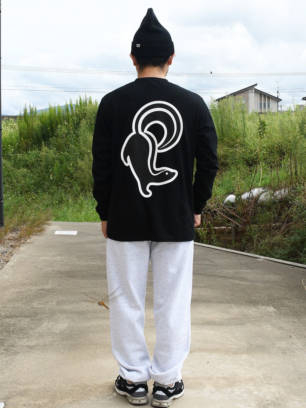 L/S Tee - Attacking Skunk
