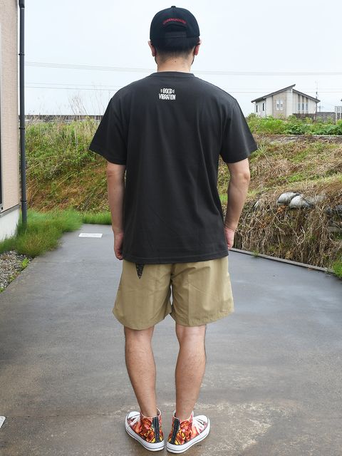 JBらしい細部にまで描き込まれた拘りのアートワークをぜひご堪能あれ！