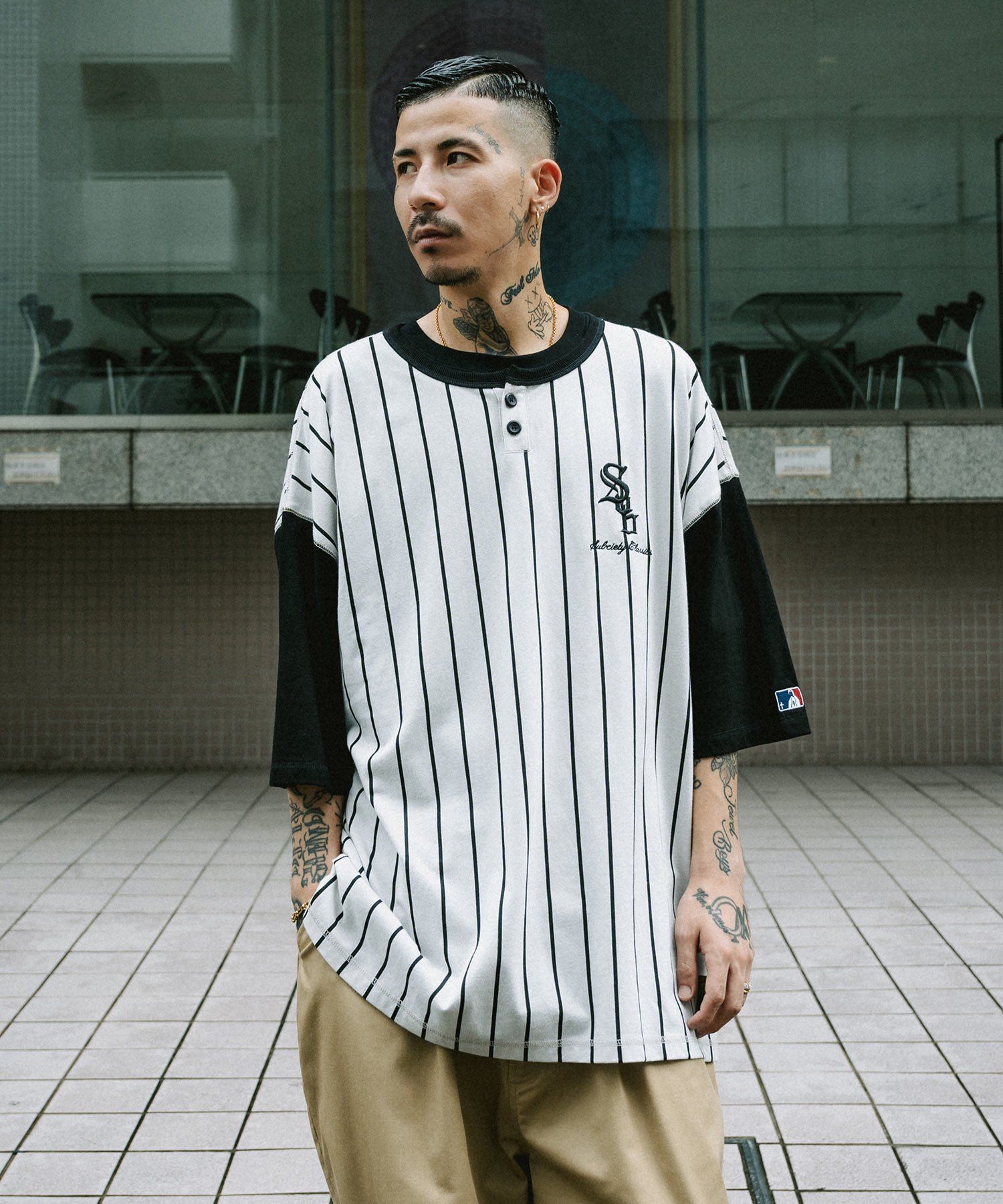 HENLEY NECK BASEBALL-TEE