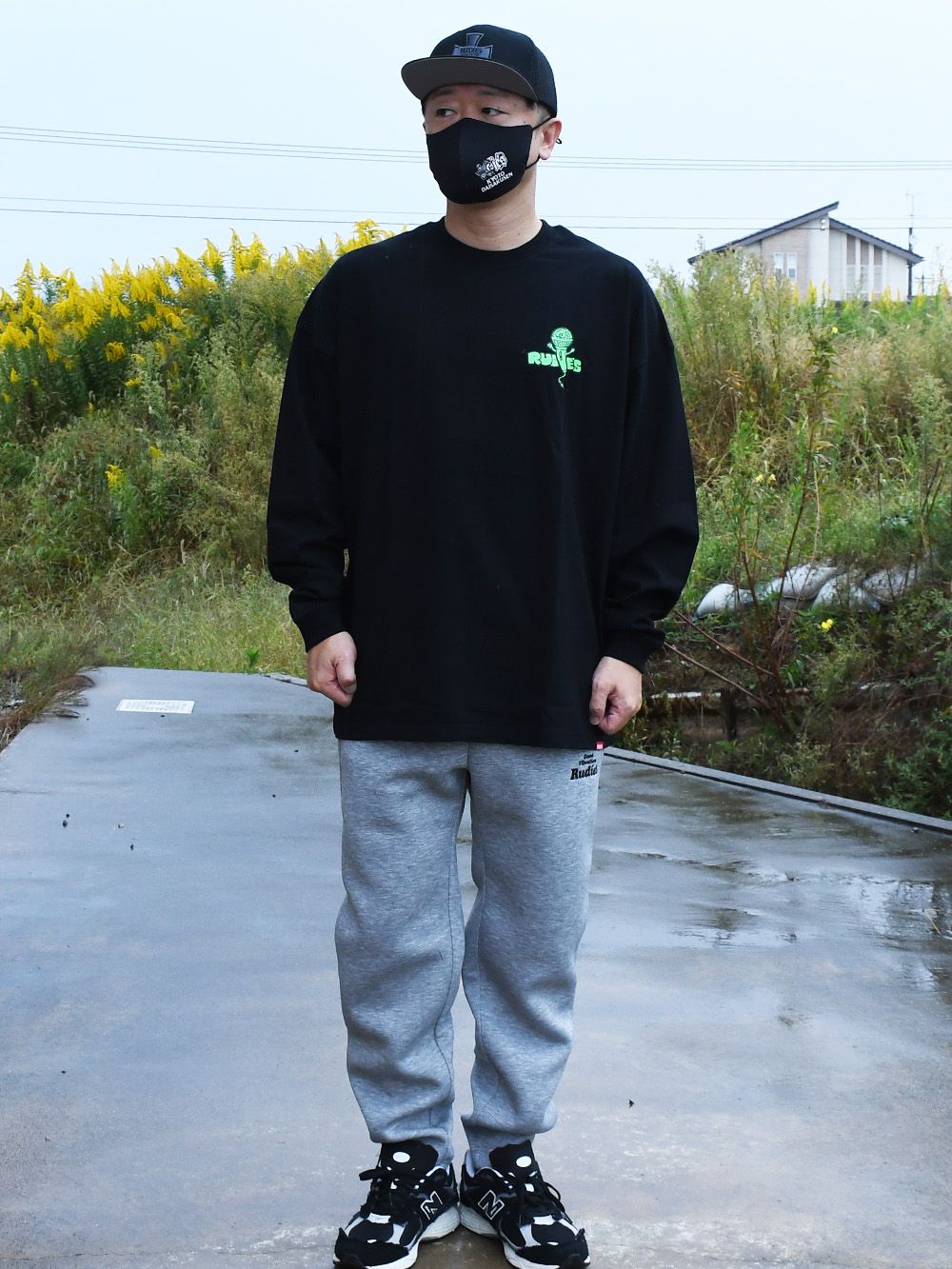 MIGHTY MIC BIGSILHOUETTE LS-TEE