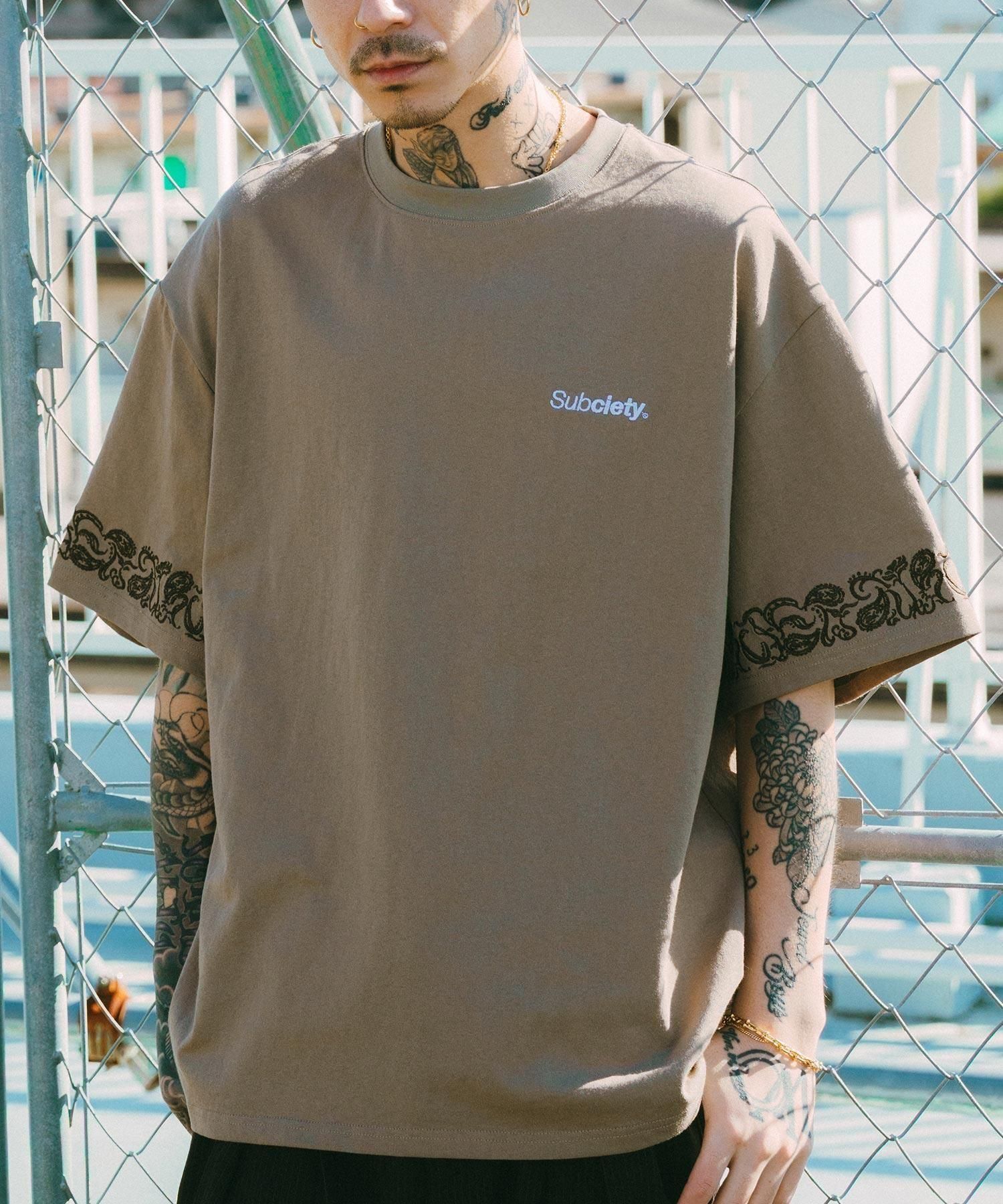 Embroidery paisley tee