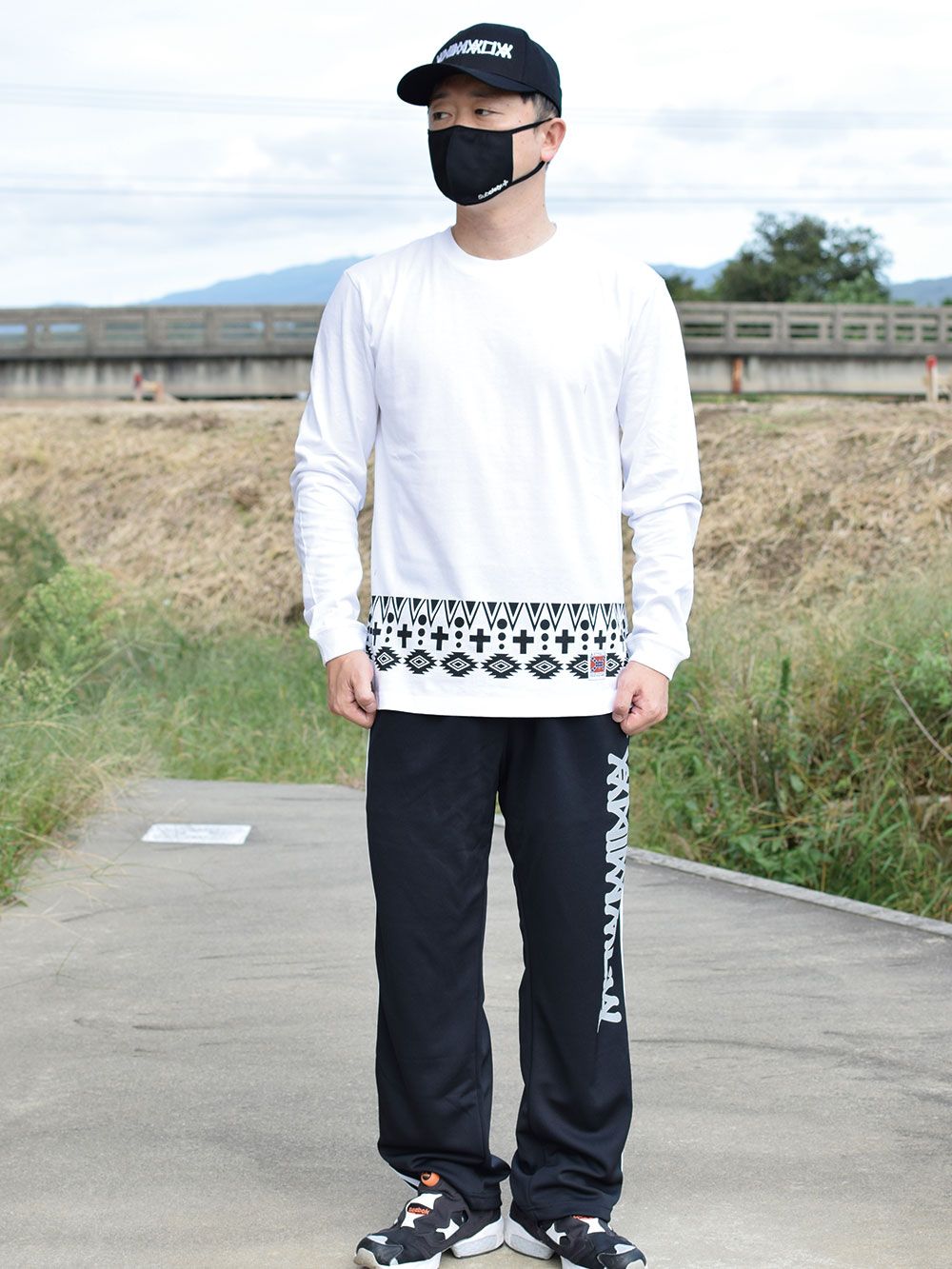 Rez L/S TEE
