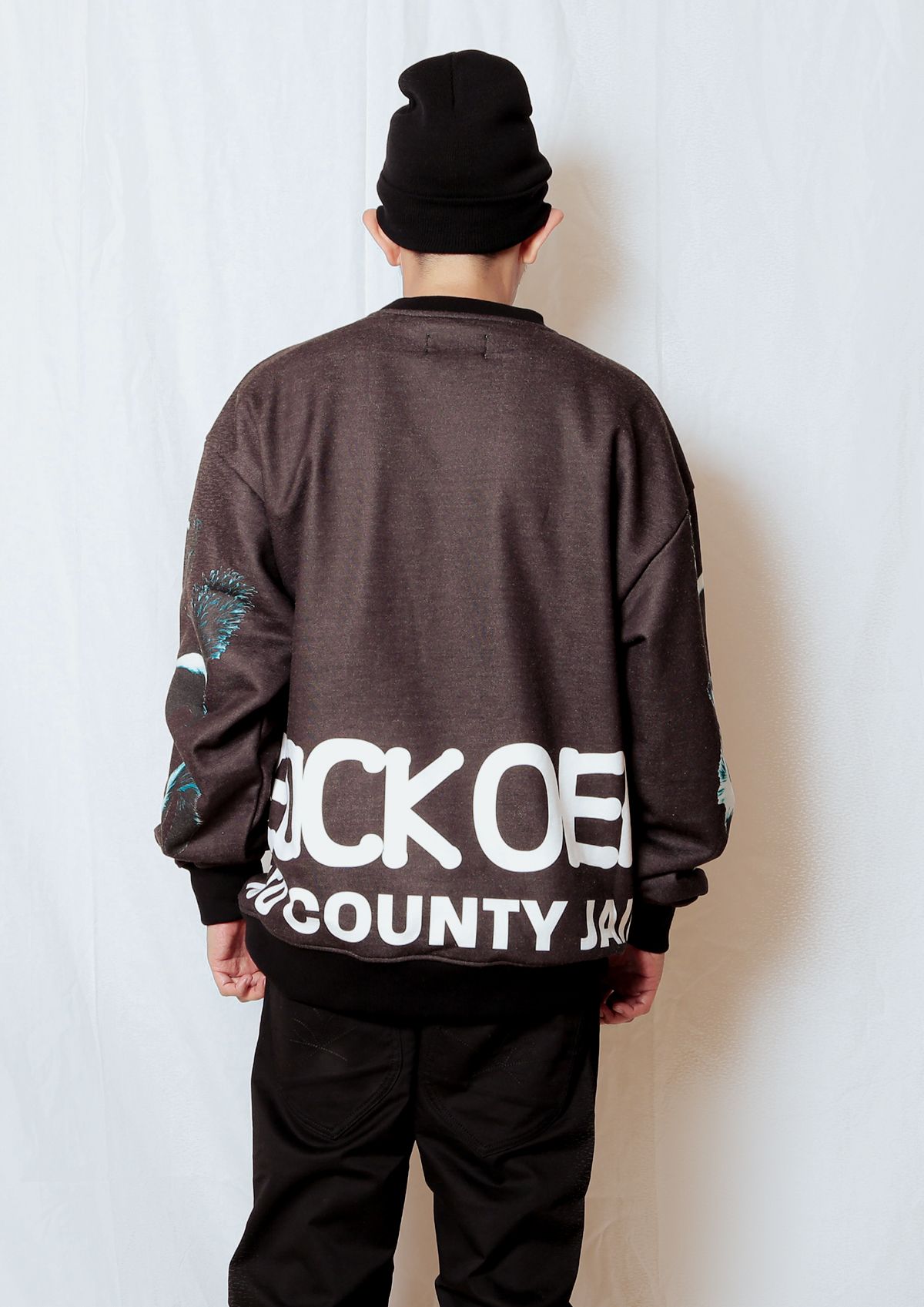 PATTERNED ALL OVER CREW - Skunks