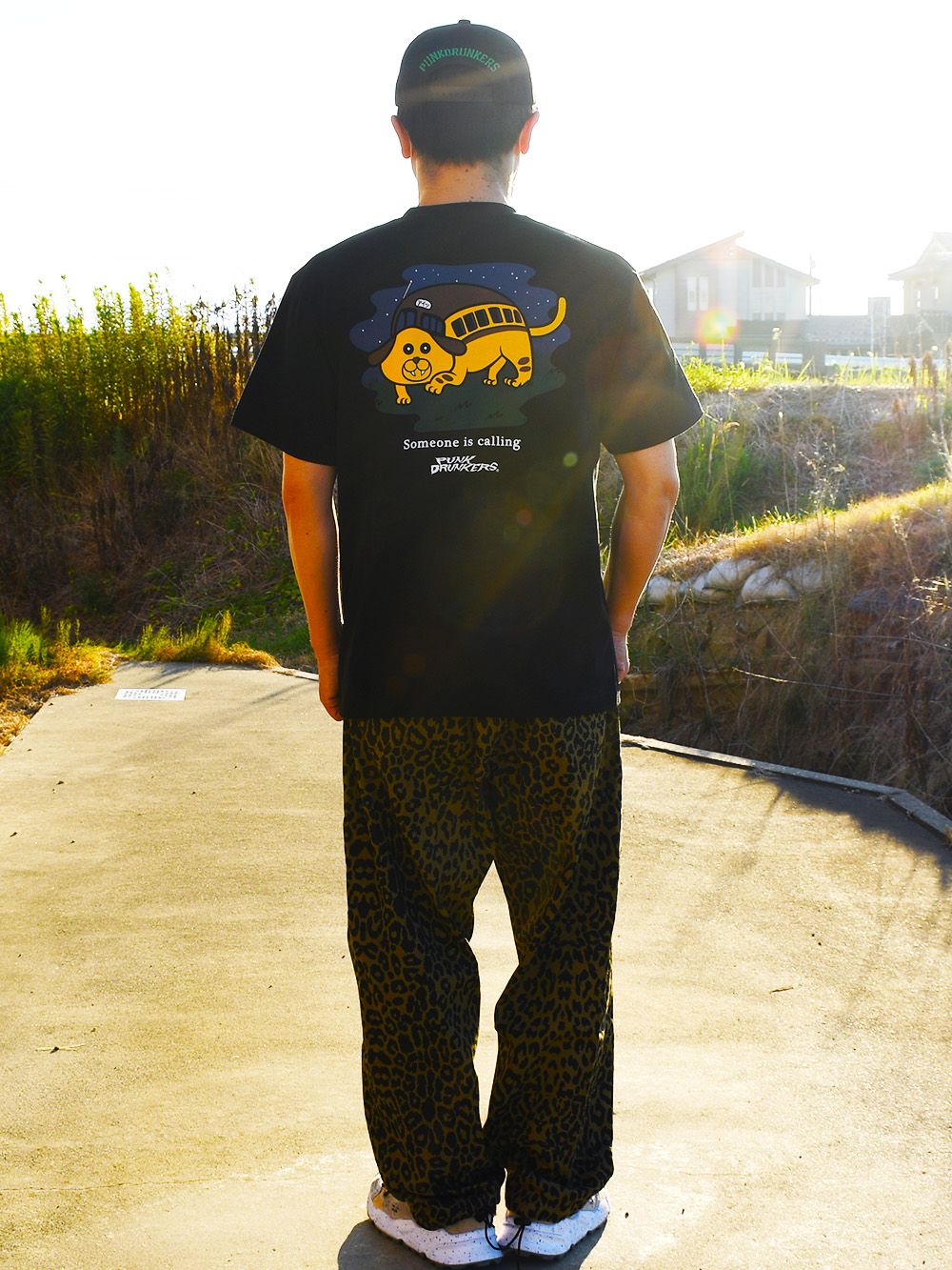 イヌバスTEE