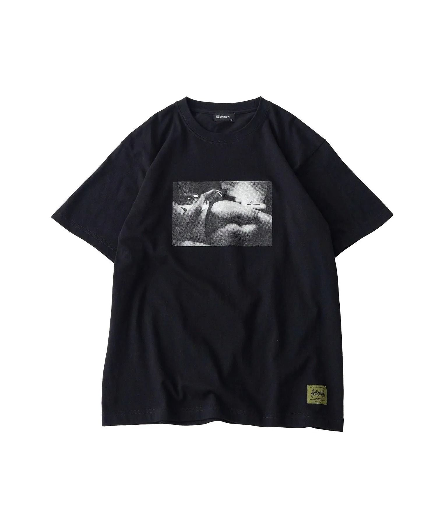 intimate room tee