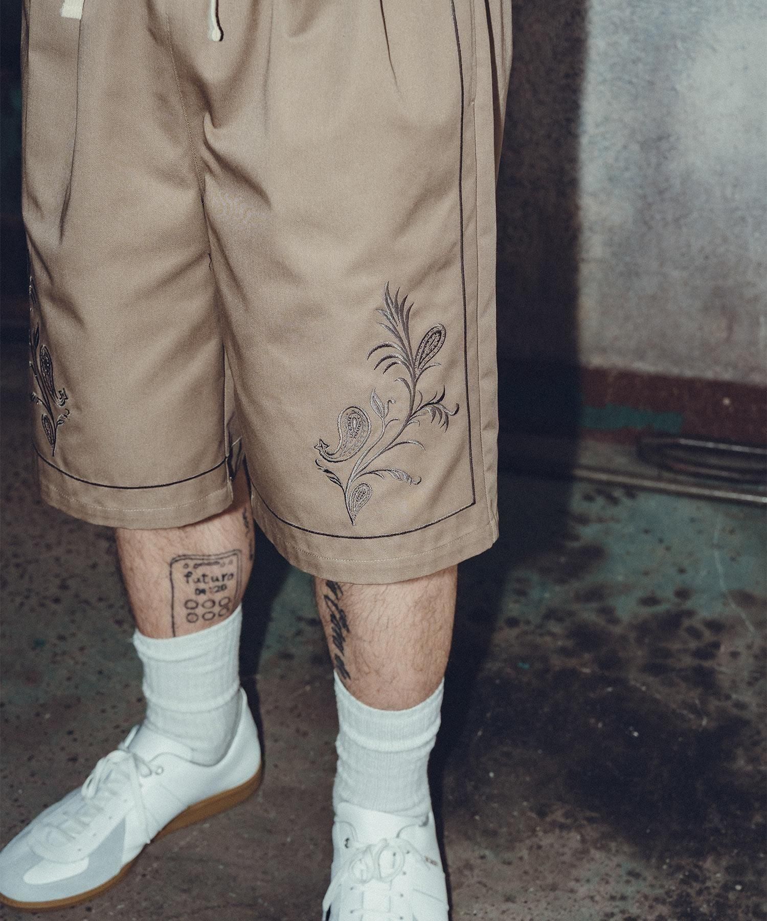 Embroidery shorts