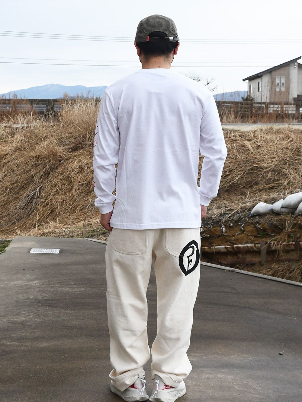 STRAWBERRY LONG-SLEEVE