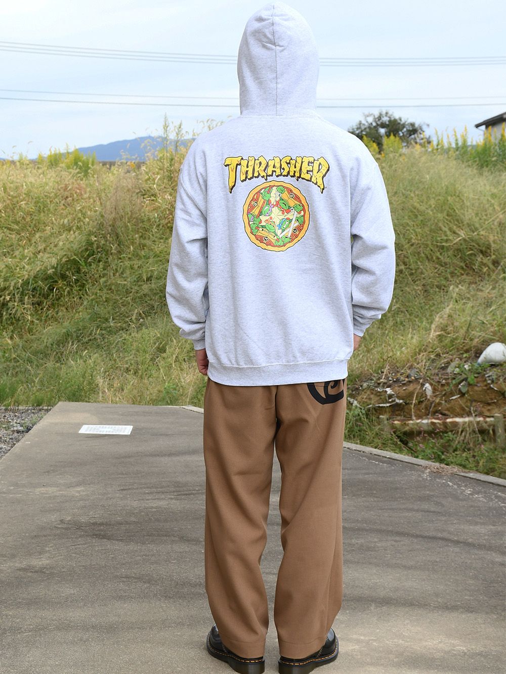 【TEENAGE MUTANT NINJA TURTLES×THRASHER】 PIZZA HOODIE