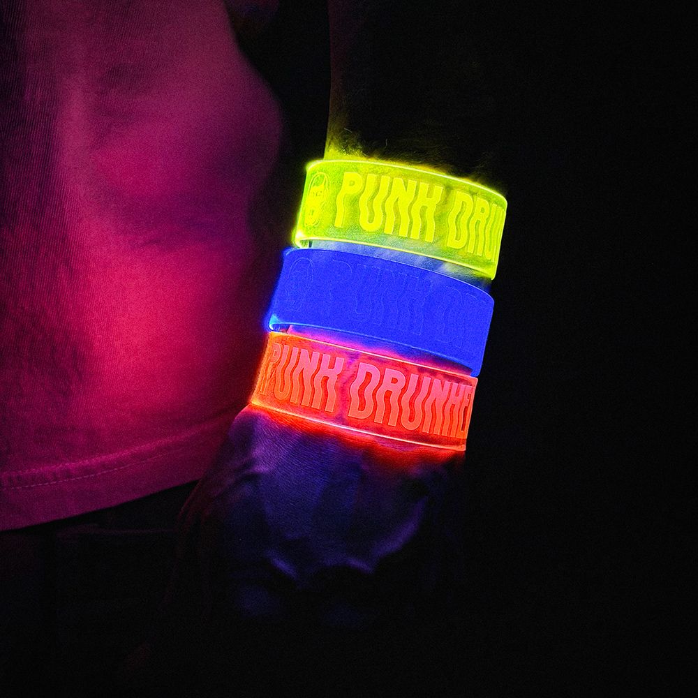 光るパンクさんリストバンド