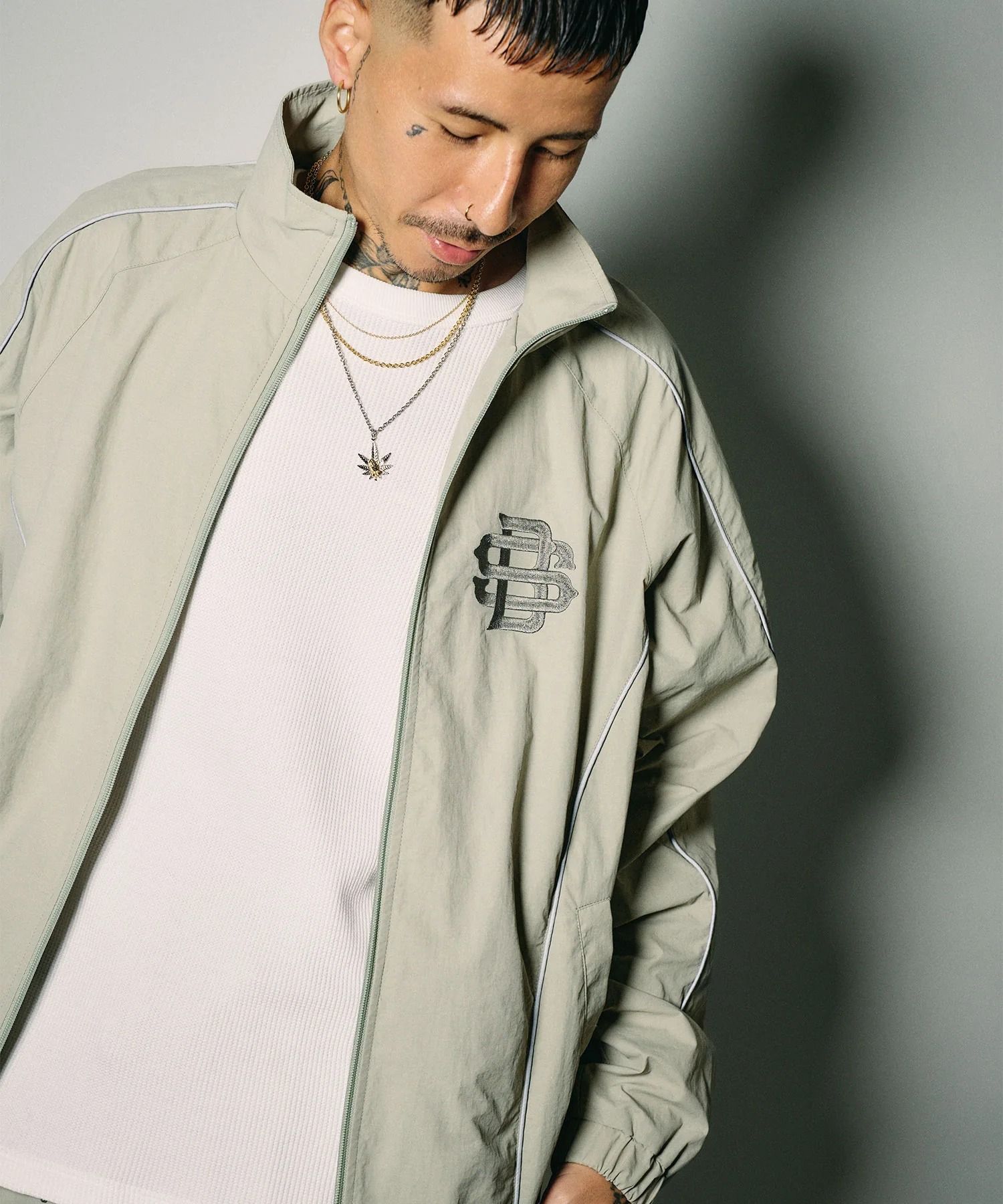 Reflective piping nylon jkt