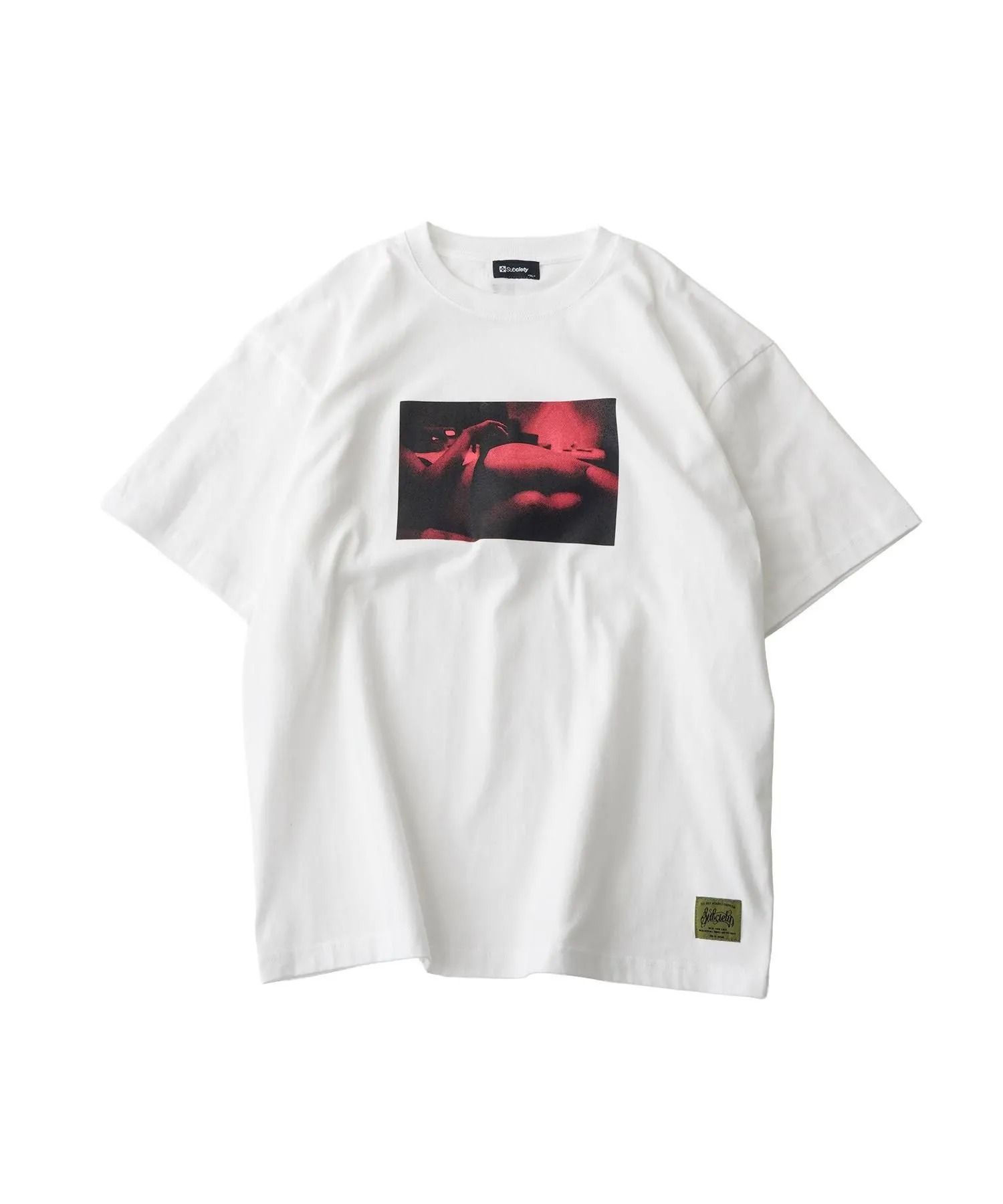 intimate room tee