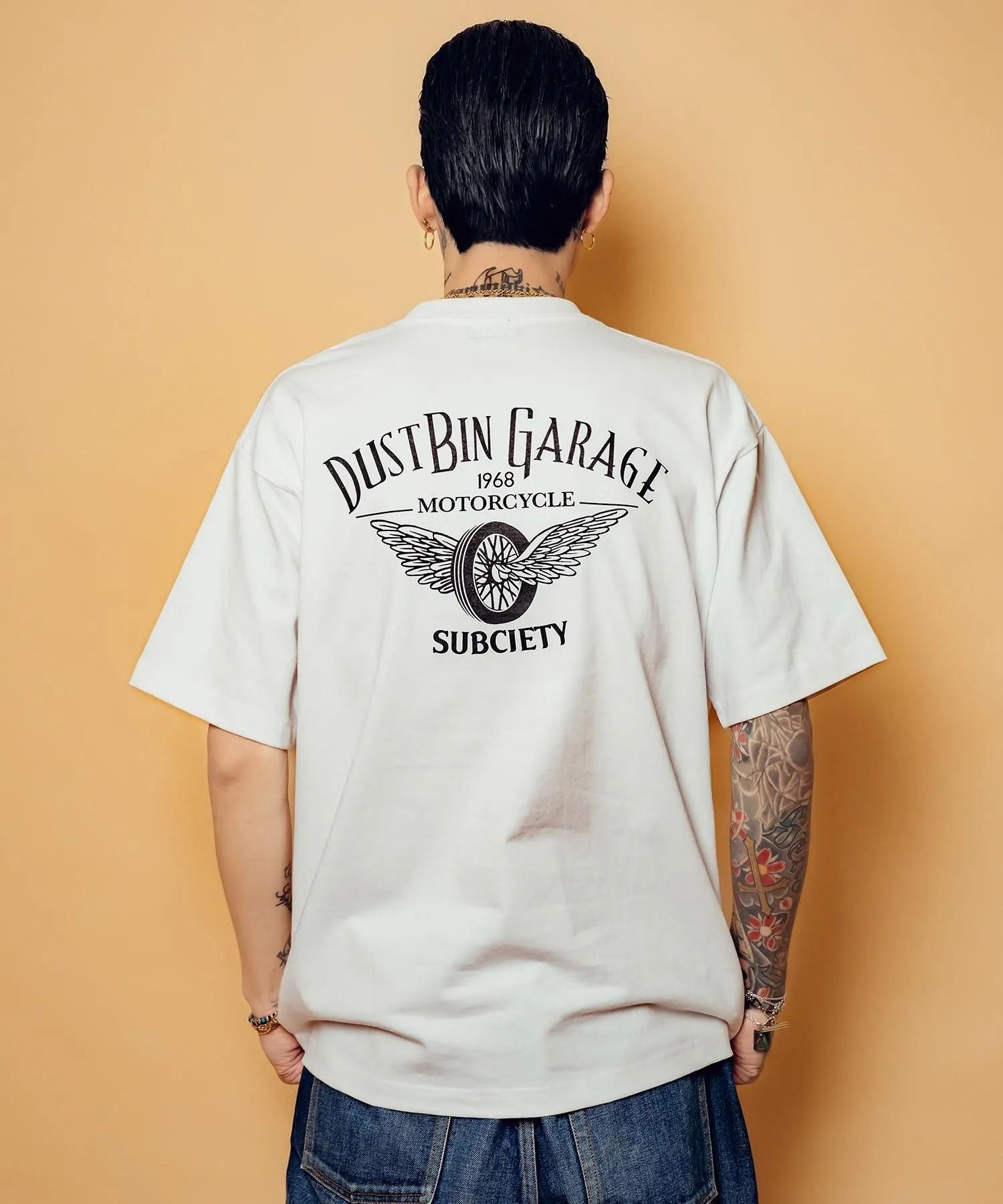 Dust bin garage tee