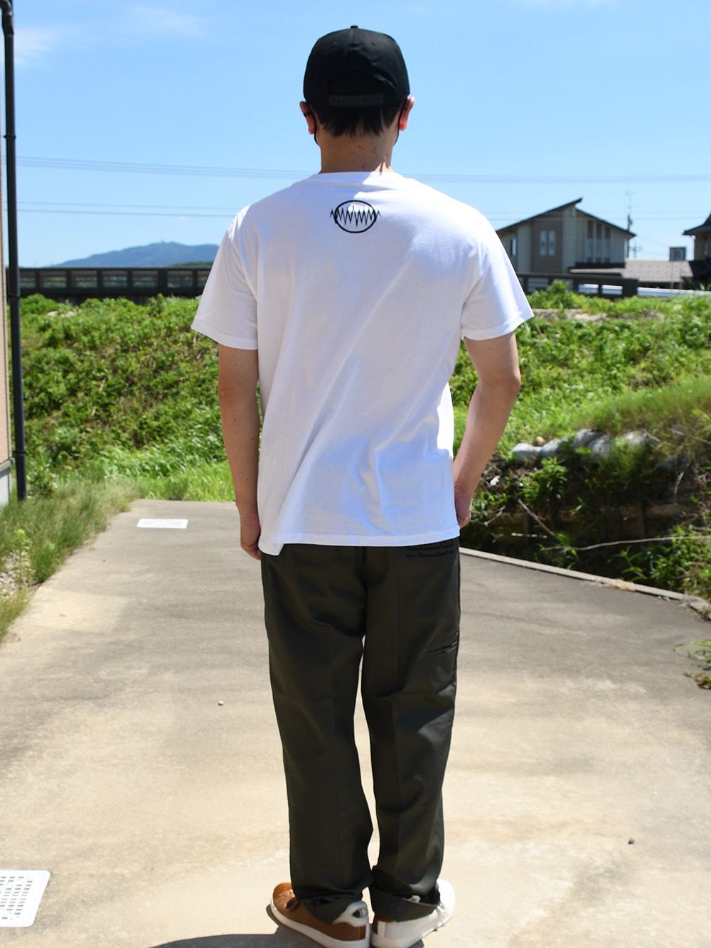 slaves of money s/s tee