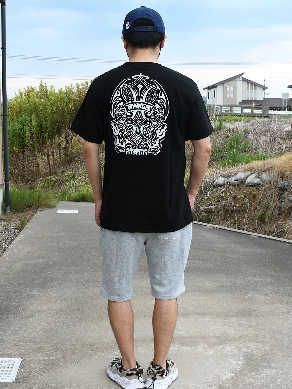 Praying Devil girl s/s tee