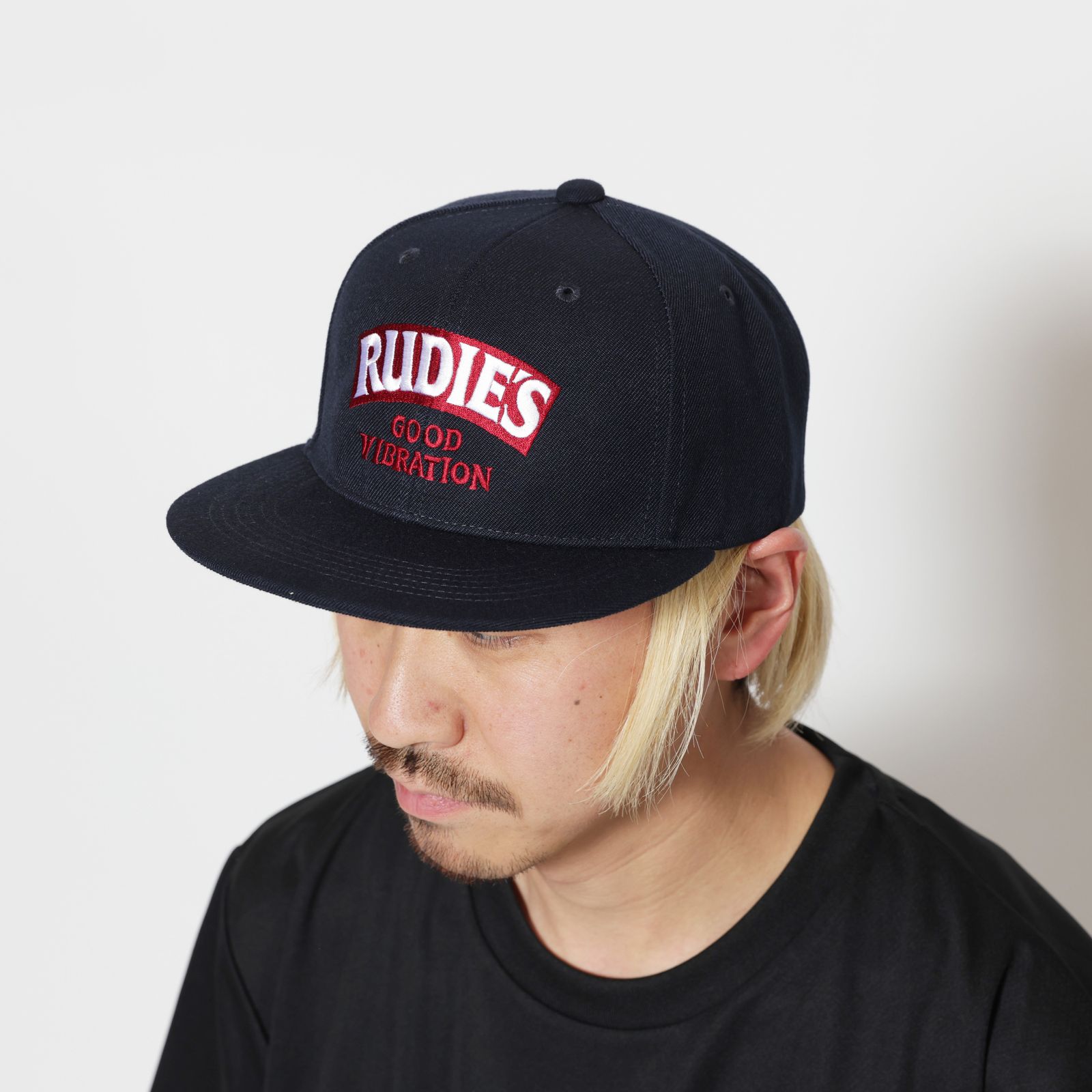 SLICK SNAPBACK-CAP
