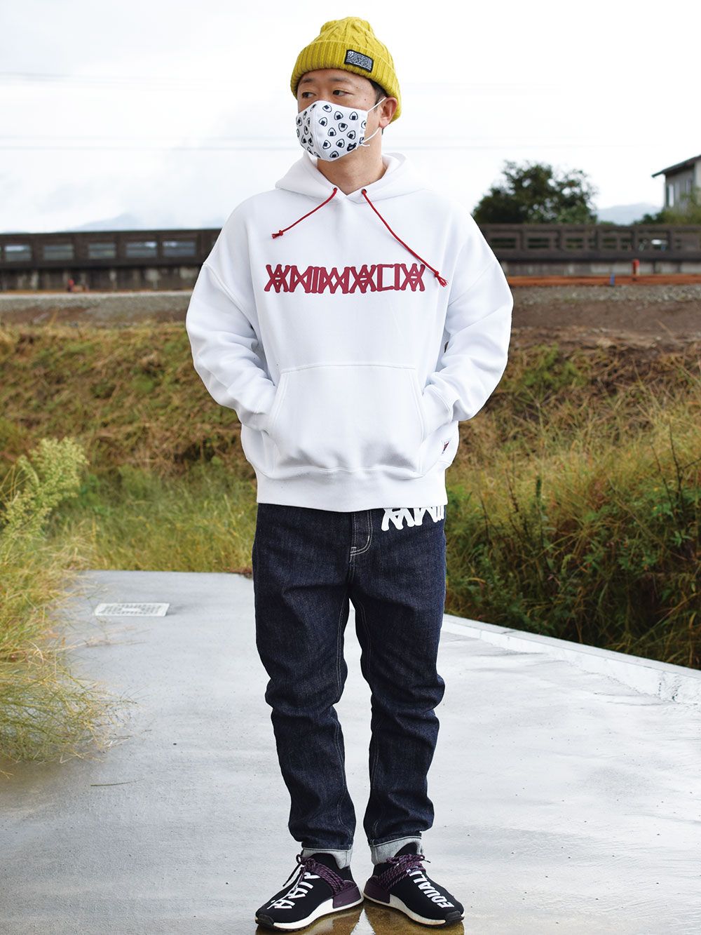 “SKUNKEY” Big silhouette Hoodie