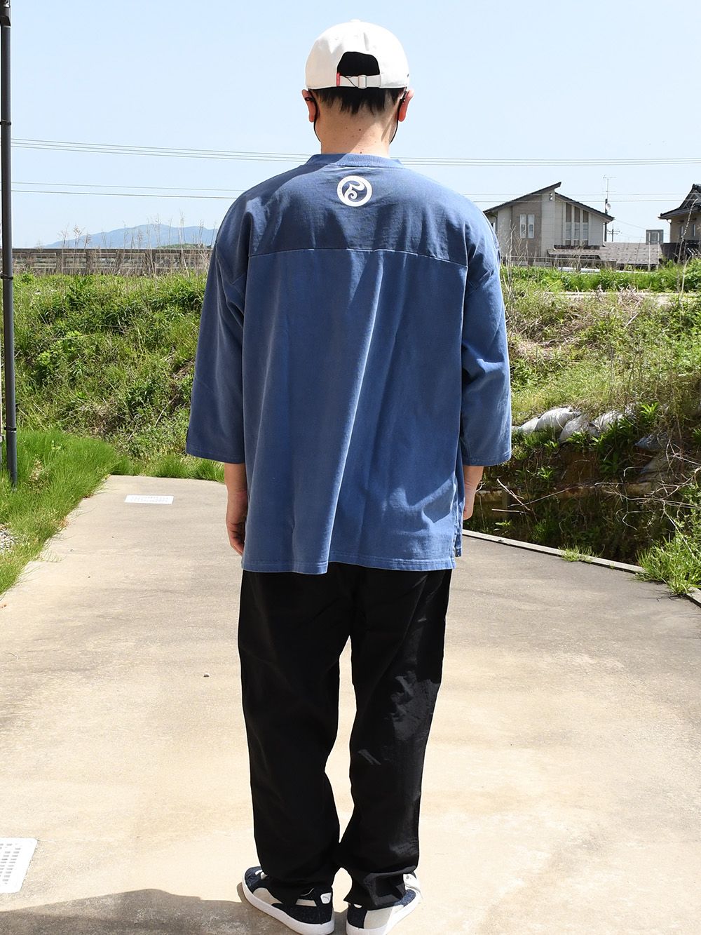 CREAM PIGMENT FOOTBALL-TEE