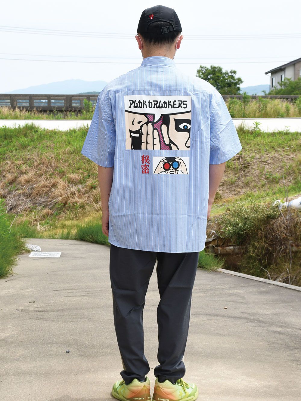 シークレットストライプシャツ