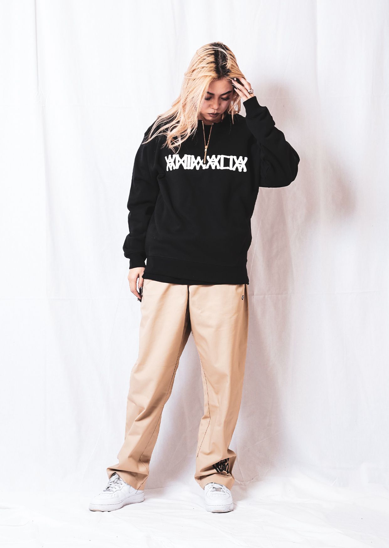 HALF-ZIP CREW NECK SWEAT - LOGO