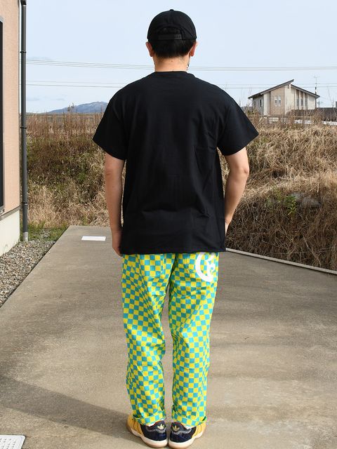 痛々しいツインコーデ？