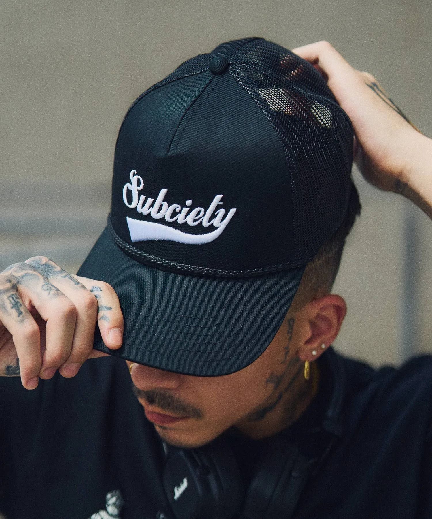 Embroidery mesh cap