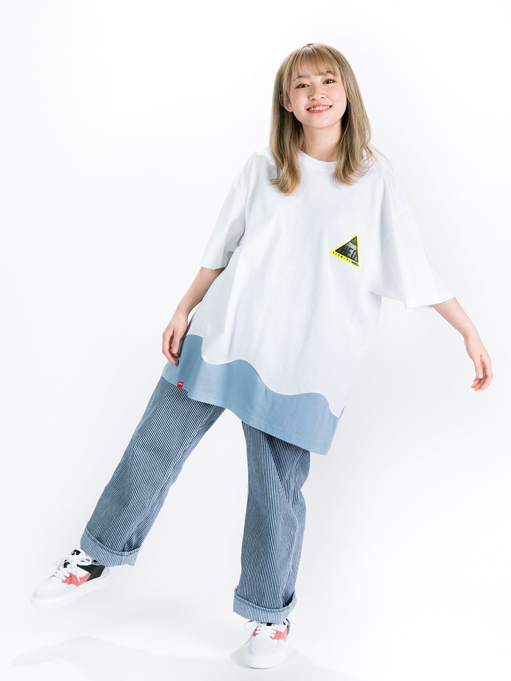 Gentle waves C/C Bigshilhouette T-shirt