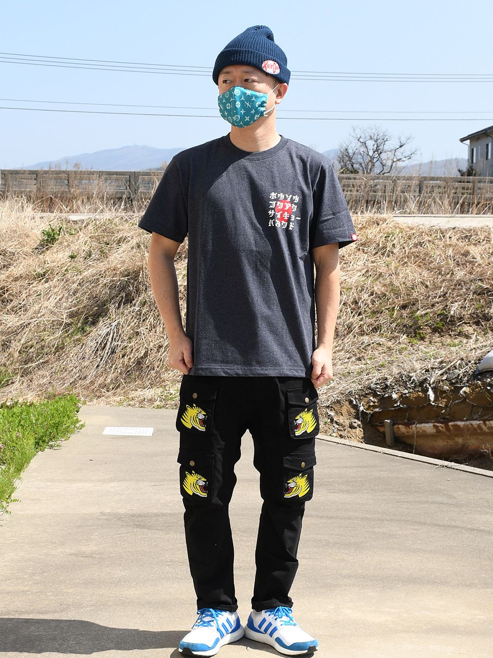 バリバリレジェンドTEE