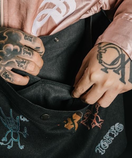 Memorial newspaper bag