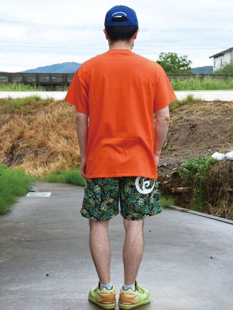 グラフィックもカラーもカッコいい!