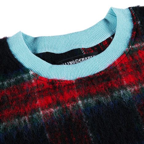 FLUFFY-CREWNECK